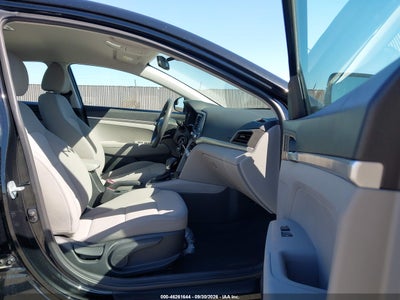 2020 HYUNDAI ELANTRA 5