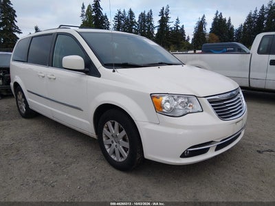 2013 Chrysler Town & Country Touring