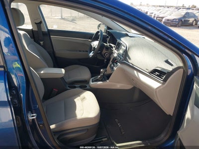 2020 HYUNDAI ELANTRA 5