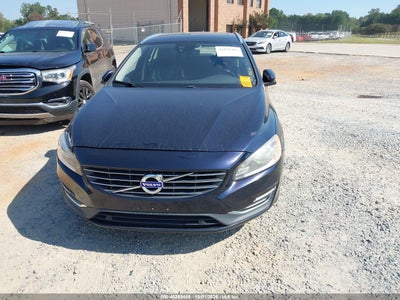 2016 VOLVO V60 6