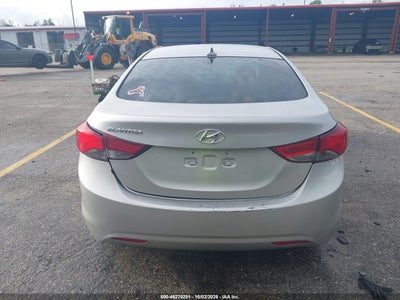 2016 HYUNDAI ELANTRA 6