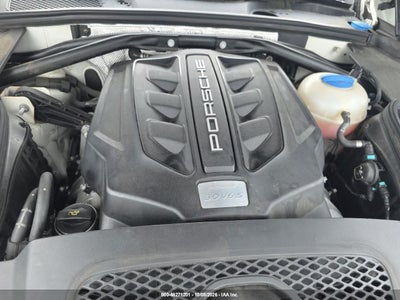 2016 PORSCHE MACAN 9
