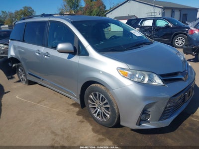 2019 Toyota Sienna XLE Premium 8 Passenger