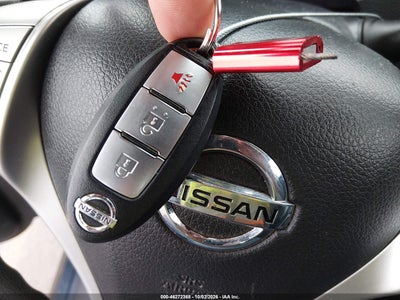 2016 NISSAN ROGUE 11