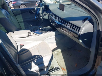 2017 AUDI Q7 5
