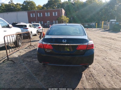 2015 HONDA ACCORD 16