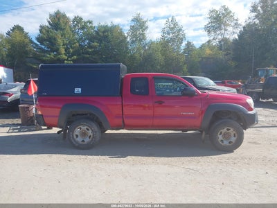 2015 TOYOTA TACOMA 13