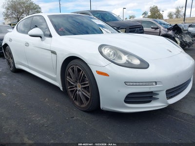 2016 PORSCHE PANAMERA 4