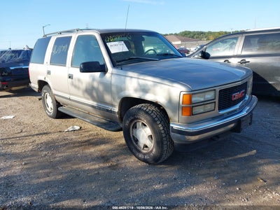 1GKEK13RXWJ728481 GMC YUKON Photo 1