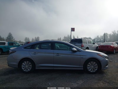 2016 HYUNDAI SONATA HYBRID 13