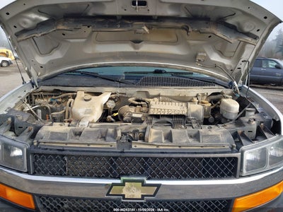 2017 CHEVROLET EXPRESS 3500 10