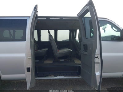 2017 CHEVROLET EXPRESS 3500 8