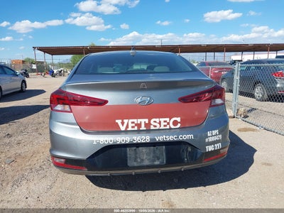 2019 HYUNDAI ELANTRA 16