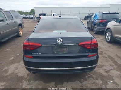 2017 VOLKSWAGEN PASSAT 16