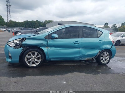2014 TOYOTA PRIUS C 14