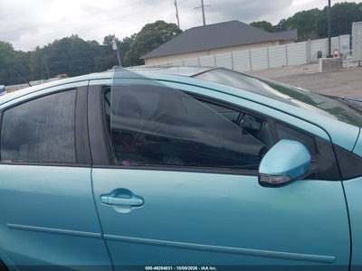 2014 TOYOTA PRIUS C 18