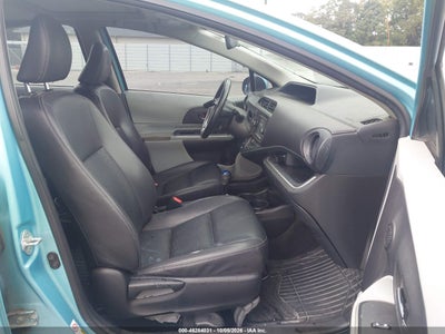2014 TOYOTA PRIUS C 5