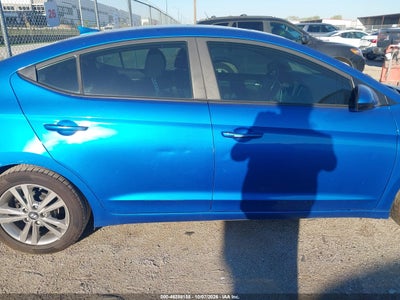 2017 HYUNDAI ELANTRA 13
