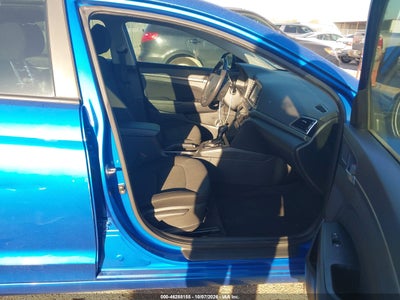 2017 HYUNDAI ELANTRA 5