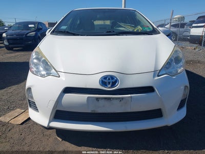2014 TOYOTA PRIUS C 13