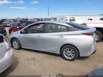 2016 TOYOTA PRIUS 13