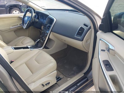 2015 VOLVO XC60 5