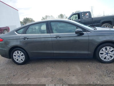 2020 FORD FUSION 13