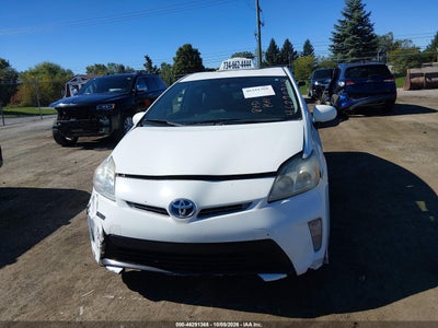 2015 TOYOTA PRIUS 12