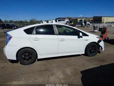 2015 TOYOTA PRIUS 13