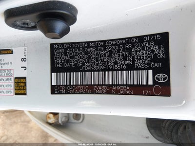 2015 TOYOTA PRIUS 9