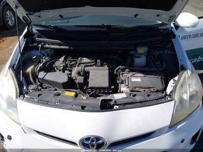 2015 TOYOTA PRIUS 10