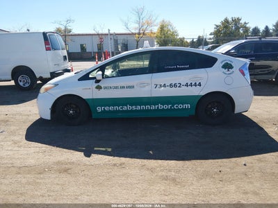 2015 TOYOTA PRIUS 14