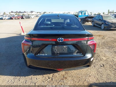 2018 TOYOTA MIRAI 16