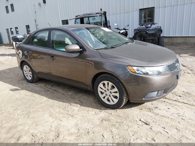 KNAFU4A28D5664106 KIA FORTE Photo 1