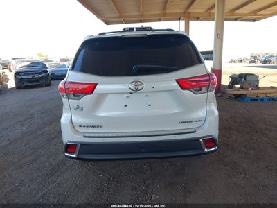2018 TOYOTA HIGHLANDER 16
