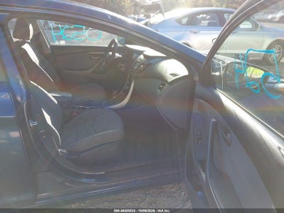 2016 HYUNDAI ELANTRA 5