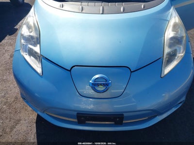 2015 NISSAN LEAF 10