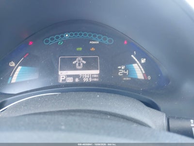 2015 NISSAN LEAF 13