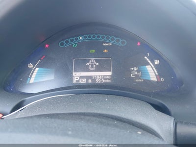 2015 NISSAN LEAF 7