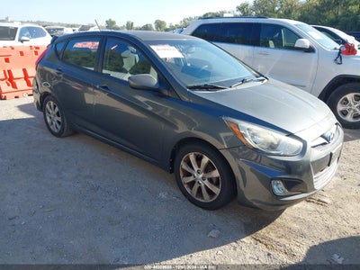 2012 Hyundai Accent SE
