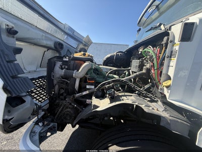 2017 VOLVO VNL 10