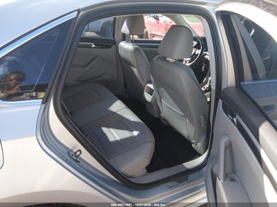 2017 VOLKSWAGEN PASSAT 8