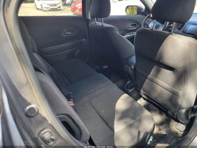 2017 HONDA HR-V 8