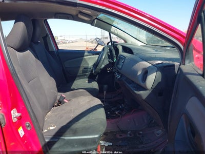 2015 TOYOTA YARIS 5