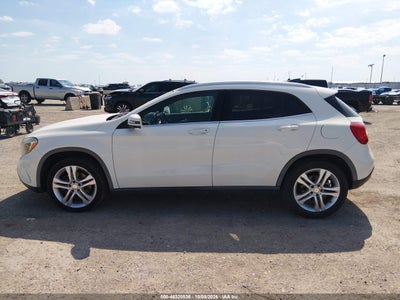 2016 MERCEDES-BENZ GLA 250 14