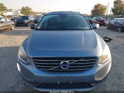 2017 VOLVO XC60 12