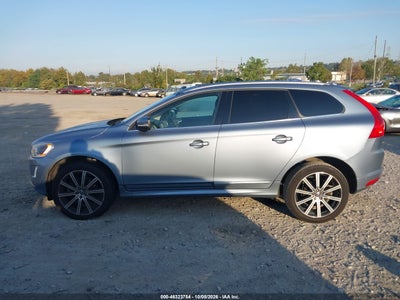 2017 VOLVO XC60 14