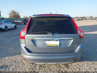 2017 VOLVO XC60 16