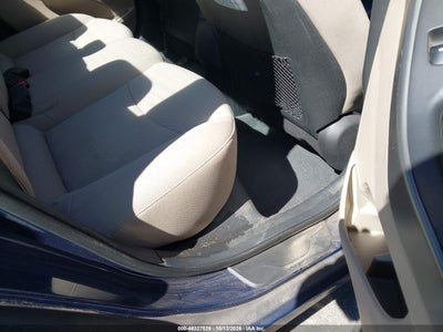 2016 HYUNDAI ELANTRA 8