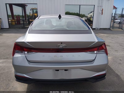 2021 HYUNDAI ELANTRA 16